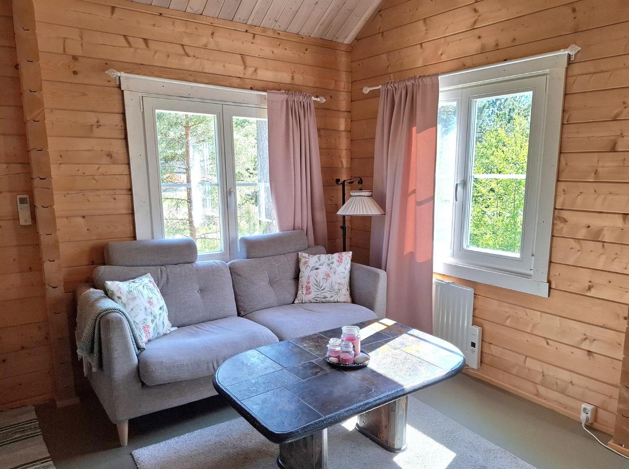 Froeya Timber Cottage Арвика Екстериор снимка