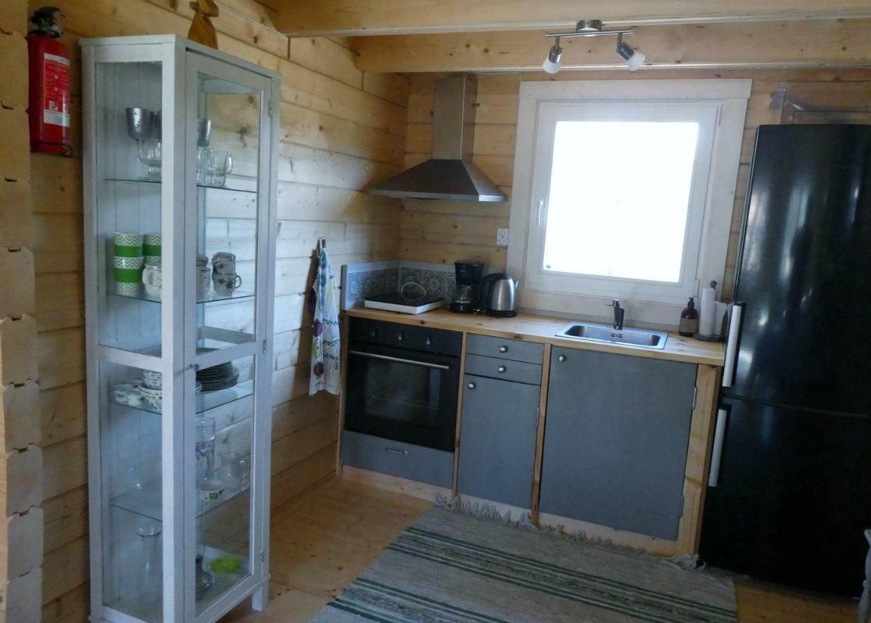 Froeya Timber Cottage Арвика Екстериор снимка